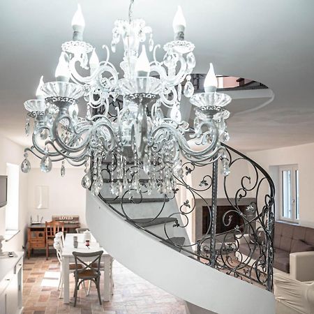 Luxury Villa Arianna Tarano Bagian luar foto