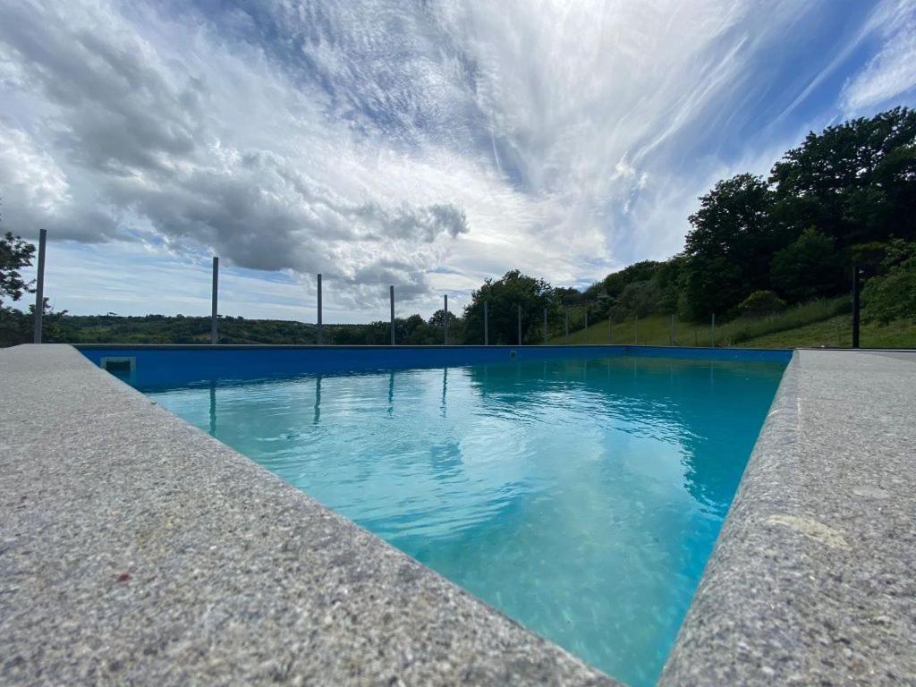 Luxury Villa Arianna Tarano Bagian luar foto
