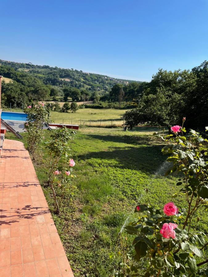 Luxury Villa Arianna Tarano Bagian luar foto