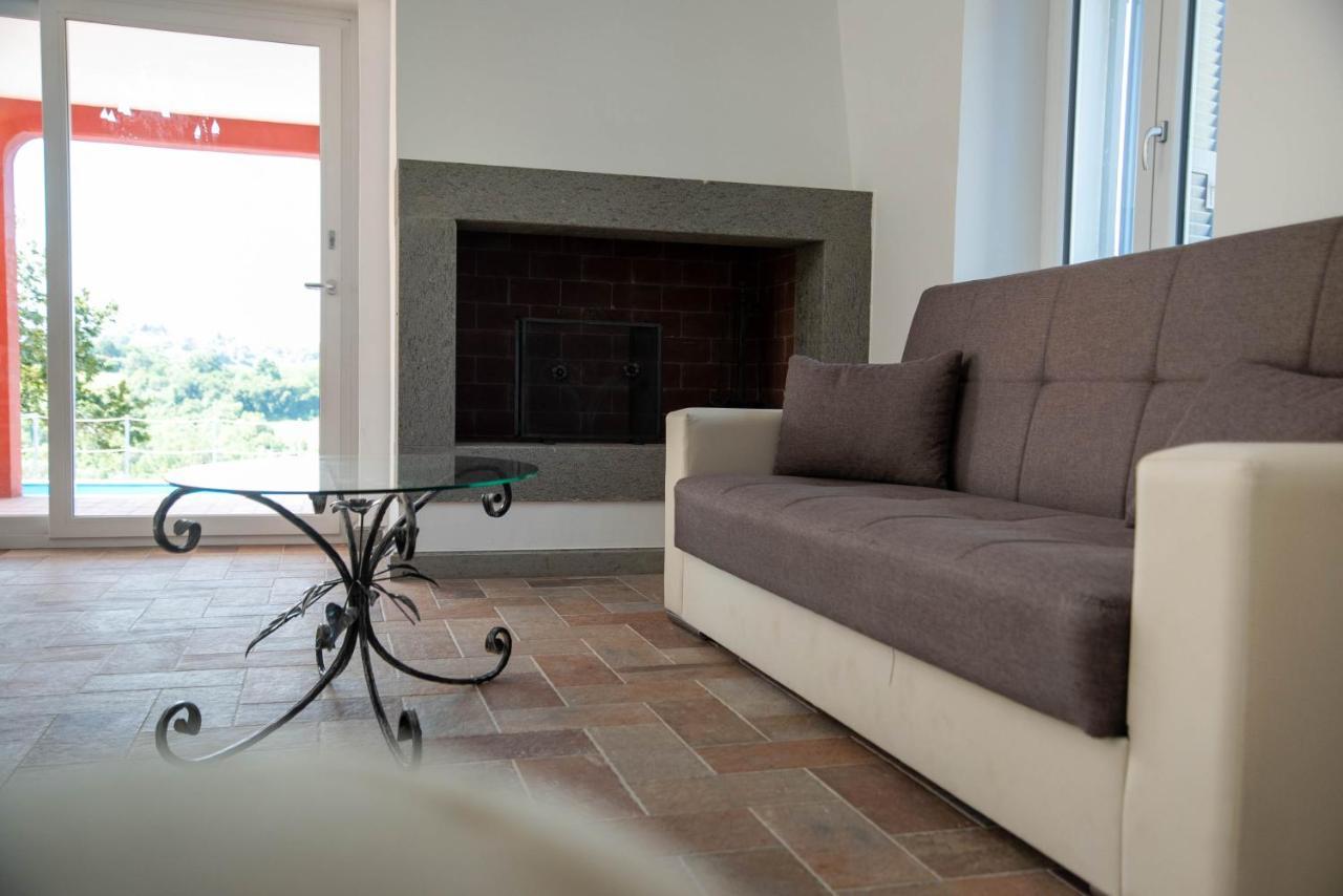 Luxury Villa Arianna Tarano Bagian luar foto