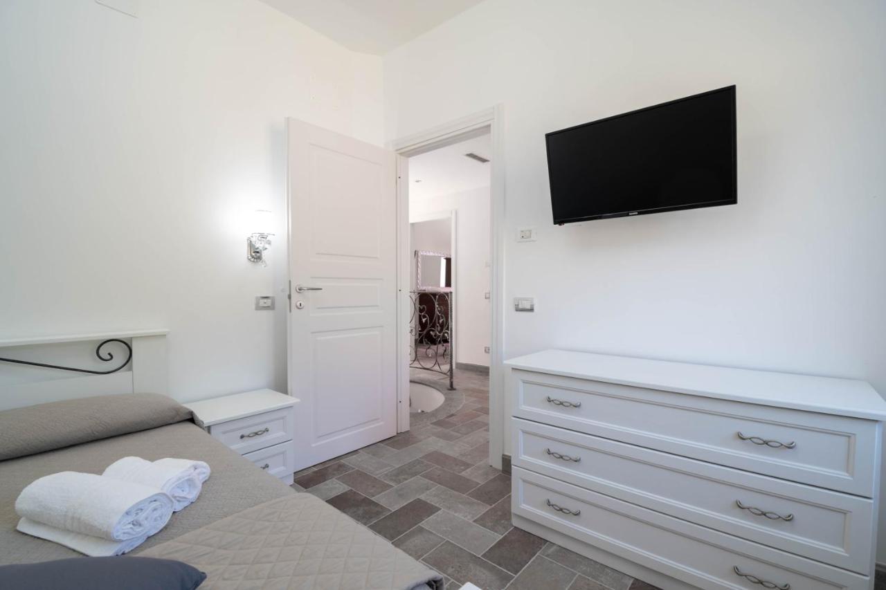 Luxury Villa Arianna Tarano Bagian luar foto