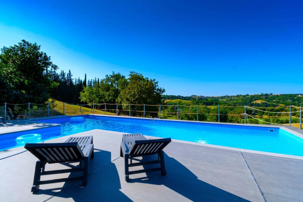 Luxury Villa Arianna Tarano Bagian luar foto
