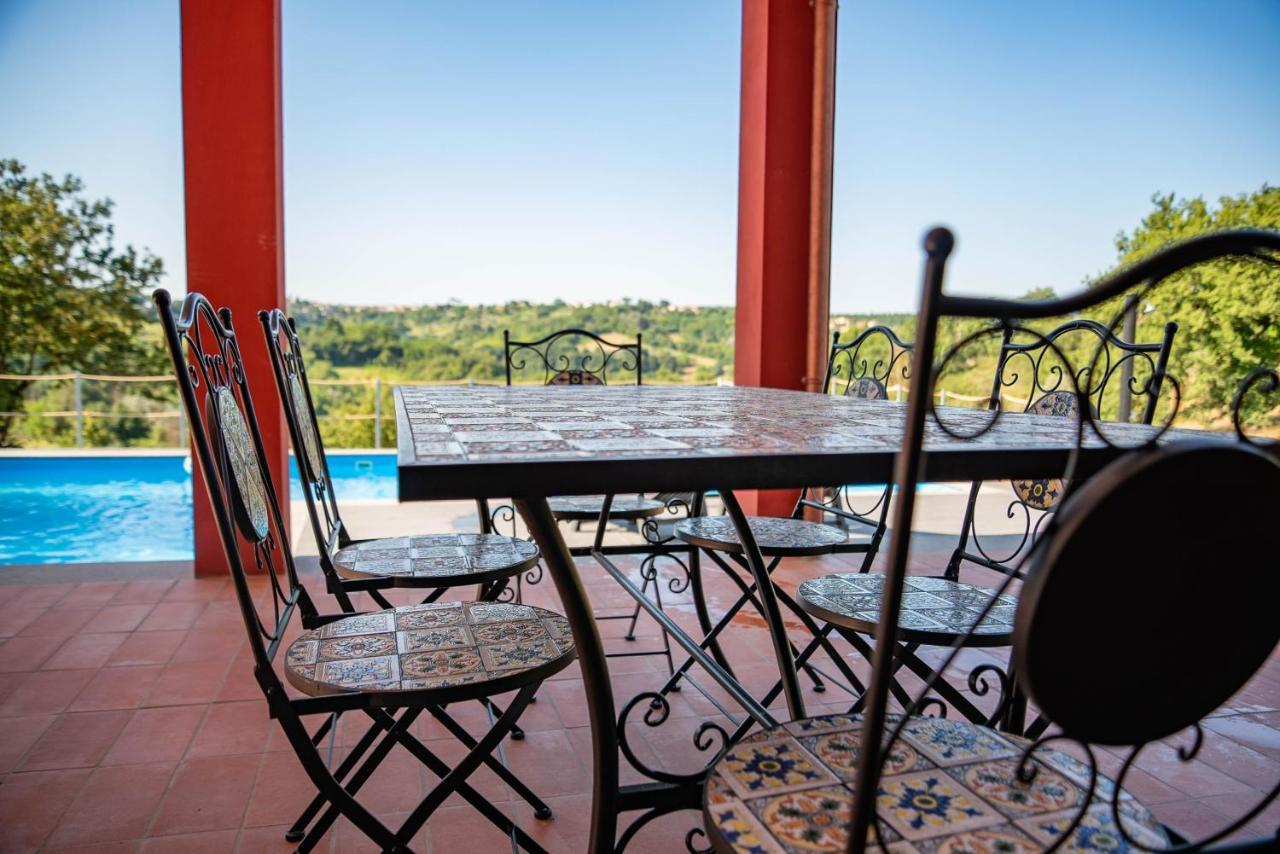 Luxury Villa Arianna Tarano Bagian luar foto